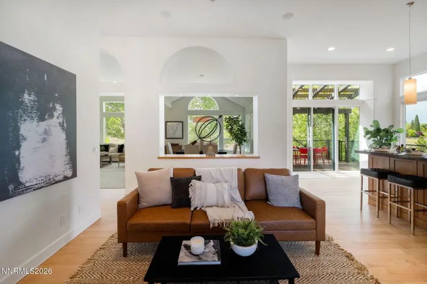 2385 Manzanita, Reno, Nevada 89509, 5 Bedrooms Bedrooms, ,4 BathroomsBathrooms,Residential,Residential,Manzanita,260005236