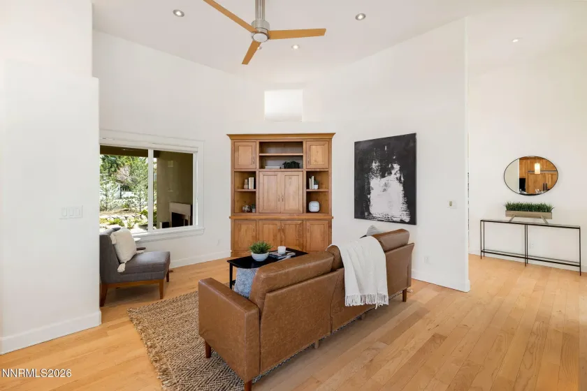 2385 Manzanita, Reno, Nevada 89509, 5 Bedrooms Bedrooms, ,4 BathroomsBathrooms,Residential,Residential,Manzanita,260005236