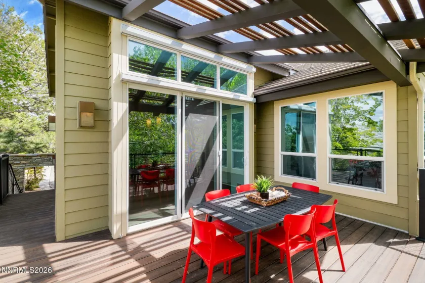 2385 Manzanita, Reno, Nevada 89509, 5 Bedrooms Bedrooms, ,4 BathroomsBathrooms,Residential,Residential,Manzanita,260005236