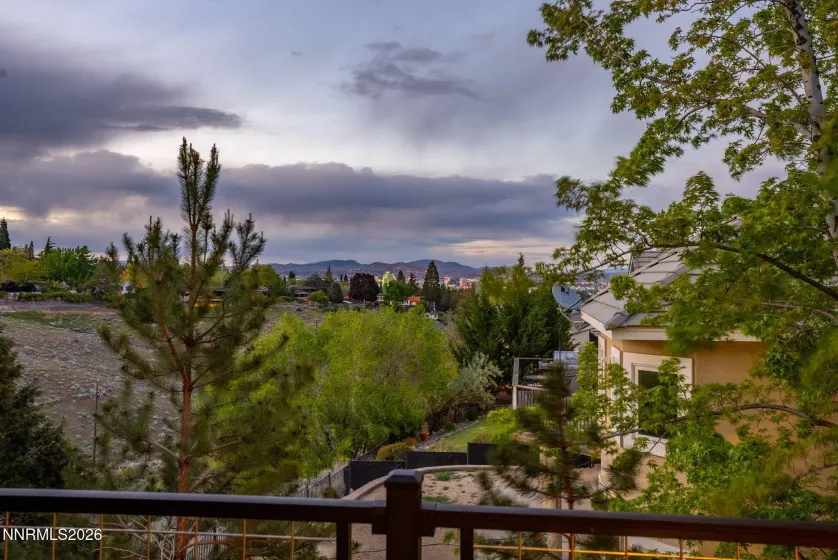 2385 Manzanita, Reno, Nevada 89509, 5 Bedrooms Bedrooms, ,4 BathroomsBathrooms,Residential,Residential,Manzanita,260005236