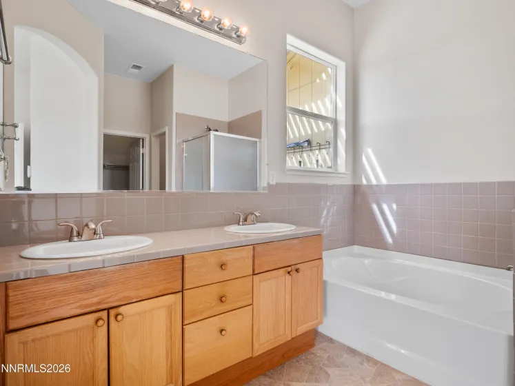 1327 Grassland, Dayton, Nevada 89403, 3 Bedrooms Bedrooms, ,2 BathroomsBathrooms,Residential,Residential,Grassland,260005240