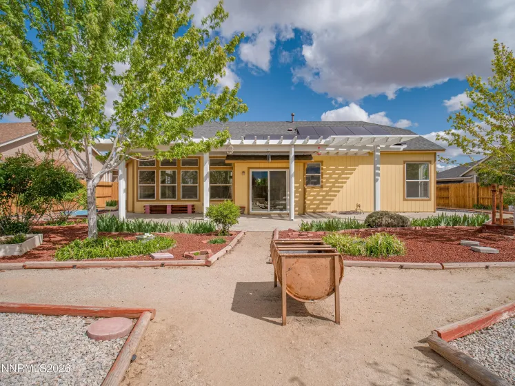 1327 Grassland, Dayton, Nevada 89403, 3 Bedrooms Bedrooms, ,2 BathroomsBathrooms,Residential,Residential,Grassland,260005240