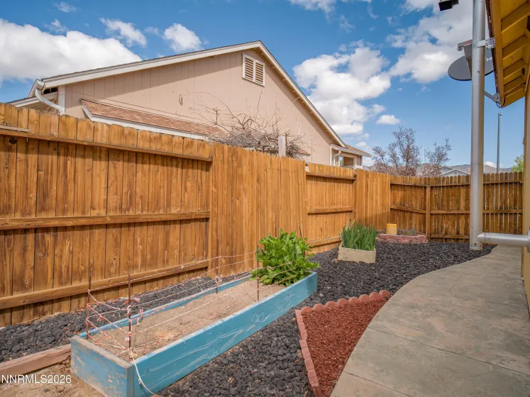 1327 Grassland, Dayton, Nevada 89403, 3 Bedrooms Bedrooms, ,2 BathroomsBathrooms,Residential,Residential,Grassland,260005240