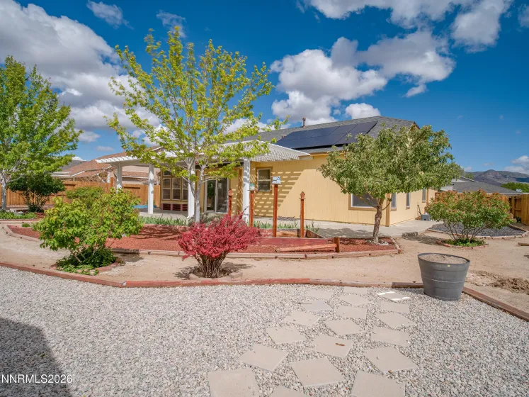 1327 Grassland, Dayton, Nevada 89403, 3 Bedrooms Bedrooms, ,2 BathroomsBathrooms,Residential,Residential,Grassland,260005240