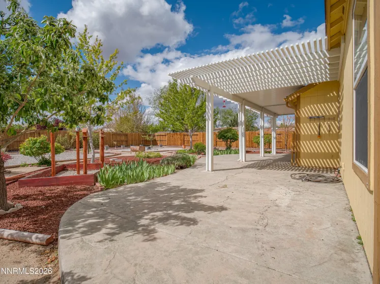 1327 Grassland, Dayton, Nevada 89403, 3 Bedrooms Bedrooms, ,2 BathroomsBathrooms,Residential,Residential,Grassland,260005240