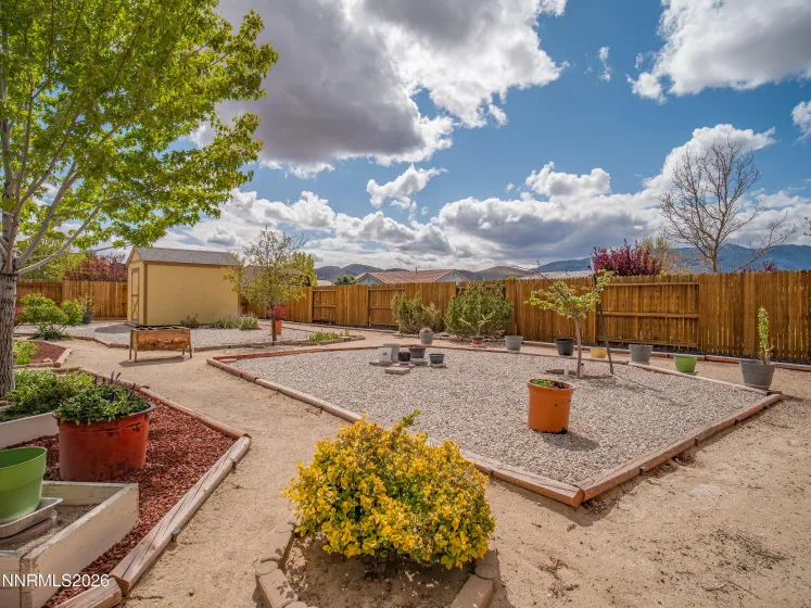 1327 Grassland, Dayton, Nevada 89403, 3 Bedrooms Bedrooms, ,2 BathroomsBathrooms,Residential,Residential,Grassland,260005240