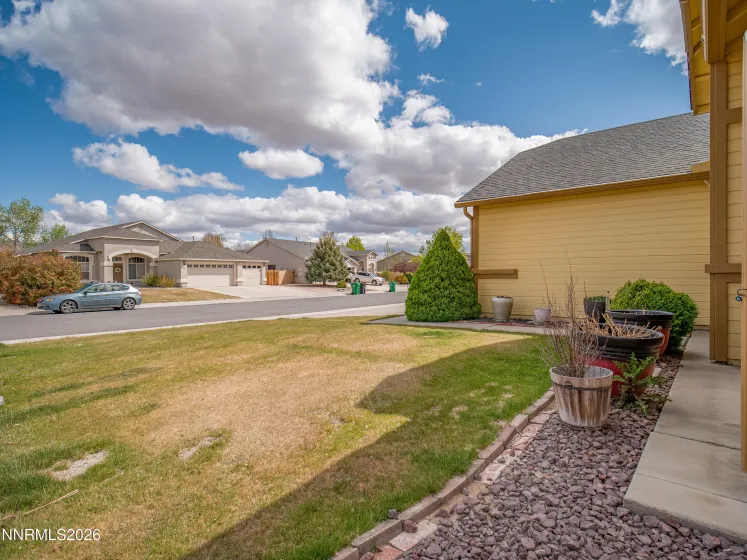 1327 Grassland, Dayton, Nevada 89403, 3 Bedrooms Bedrooms, ,2 BathroomsBathrooms,Residential,Residential,Grassland,260005240