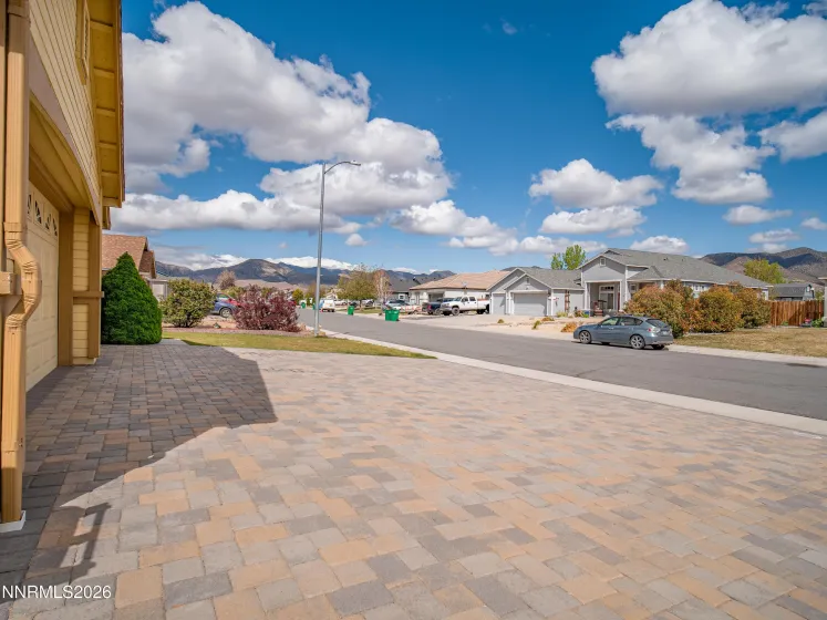 1327 Grassland, Dayton, Nevada 89403, 3 Bedrooms Bedrooms, ,2 BathroomsBathrooms,Residential,Residential,Grassland,260005240