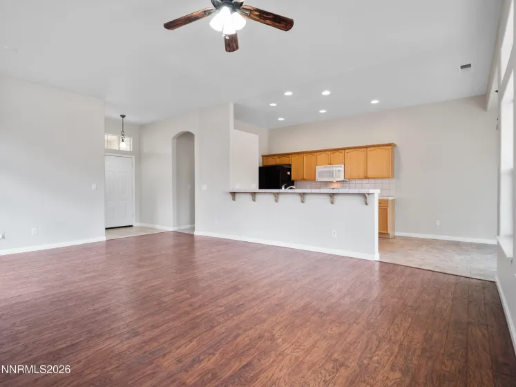 1327 Grassland, Dayton, Nevada 89403, 3 Bedrooms Bedrooms, ,2 BathroomsBathrooms,Residential,Residential,Grassland,260005240