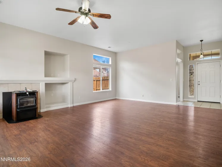 1327 Grassland, Dayton, Nevada 89403, 3 Bedrooms Bedrooms, ,2 BathroomsBathrooms,Residential,Residential,Grassland,260005240