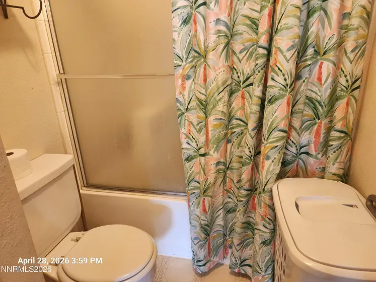 3174 Myles, Sparks, Nevada 89434, 2 Bedrooms Bedrooms, ,3 BathroomsBathrooms,Residential,Residential,Myles,260005241