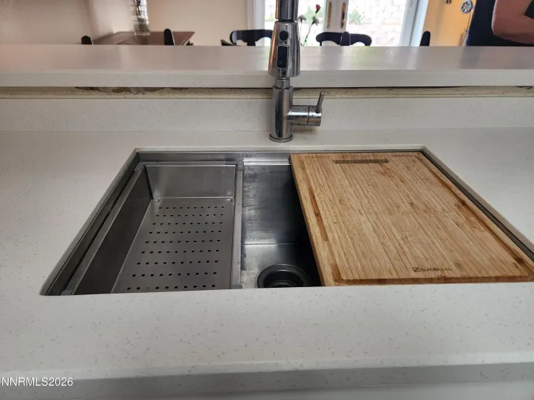 3174 Myles, Sparks, Nevada 89434, 2 Bedrooms Bedrooms, ,3 BathroomsBathrooms,Residential,Residential,Myles,260005241