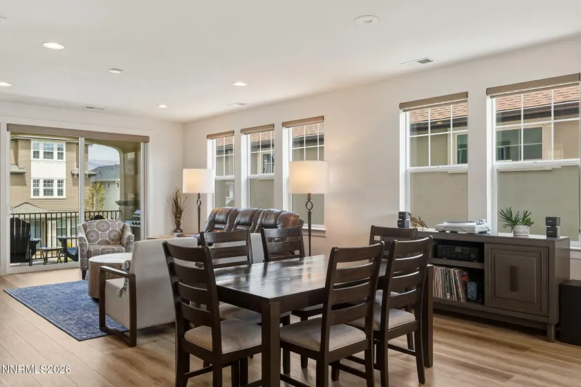 1369 Grove, Carson City, Nevada 89701, 3 Bedrooms Bedrooms, ,3 BathroomsBathrooms,Residential,Residential,Grove,260005247