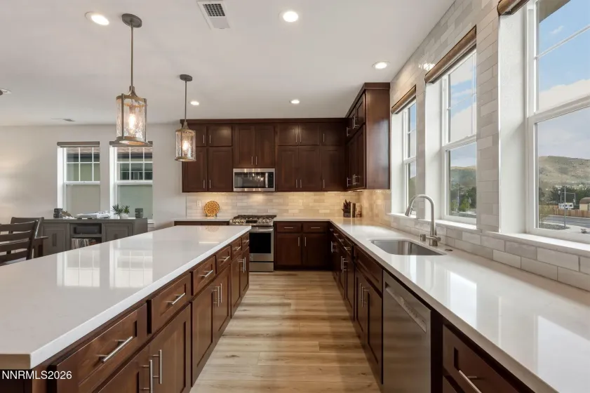 1369 Grove, Carson City, Nevada 89701, 3 Bedrooms Bedrooms, ,3 BathroomsBathrooms,Residential,Residential,Grove,260005247