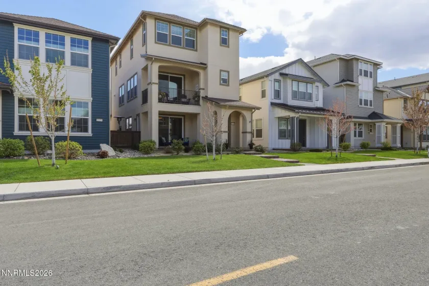 1369 Grove, Carson City, Nevada 89701, 3 Bedrooms Bedrooms, ,3 BathroomsBathrooms,Residential,Residential,Grove,260005247