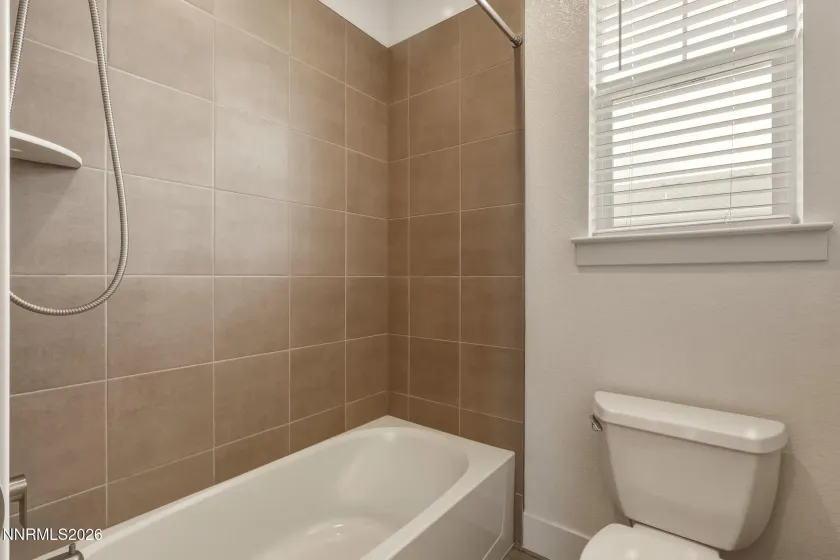 1369 Grove, Carson City, Nevada 89701, 3 Bedrooms Bedrooms, ,3 BathroomsBathrooms,Residential,Residential,Grove,260005247