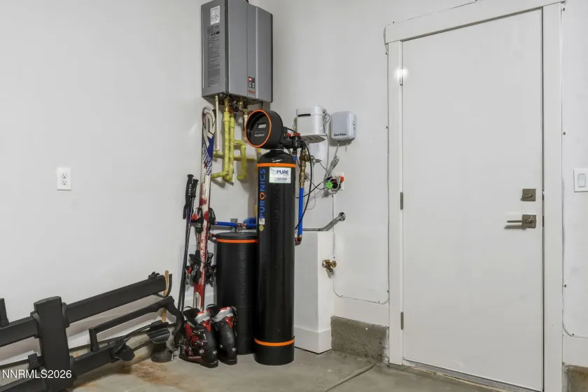 1369 Grove, Carson City, Nevada 89701, 3 Bedrooms Bedrooms, ,3 BathroomsBathrooms,Residential,Residential,Grove,260005247