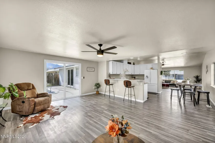 1381 Spooner, Carson City, Nevada 89706, 3 Bedrooms Bedrooms, ,2 BathroomsBathrooms,Residential,Residential,Spooner,260005248