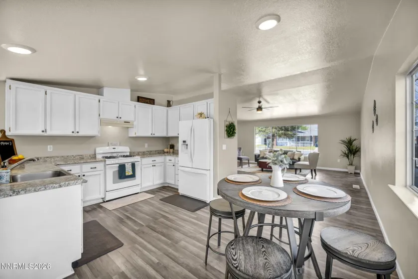 1381 Spooner, Carson City, Nevada 89706, 3 Bedrooms Bedrooms, ,2 BathroomsBathrooms,Residential,Residential,Spooner,260005248