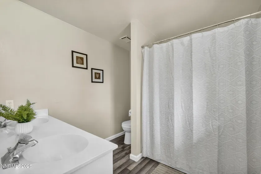 1381 Spooner, Carson City, Nevada 89706, 3 Bedrooms Bedrooms, ,2 BathroomsBathrooms,Residential,Residential,Spooner,260005248