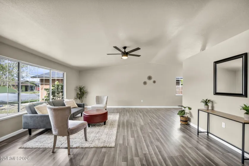 1381 Spooner, Carson City, Nevada 89706, 3 Bedrooms Bedrooms, ,2 BathroomsBathrooms,Residential,Residential,Spooner,260005248