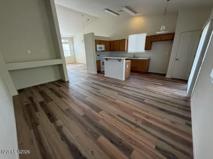 9040 Rising Moon, Reno, Nevada 89506, 3 Bedrooms Bedrooms, ,2 BathroomsBathrooms,Residential,Residential,Rising Moon,260005252