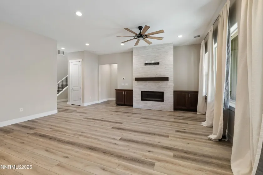 250 Commodore, Verdi, Nevada 89439, 4 Bedrooms Bedrooms, ,3 BathroomsBathrooms,Residential,Residential,Commodore,260005253