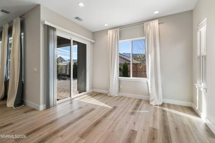 250 Commodore, Verdi, Nevada 89439, 4 Bedrooms Bedrooms, ,3 BathroomsBathrooms,Residential,Residential,Commodore,260005253