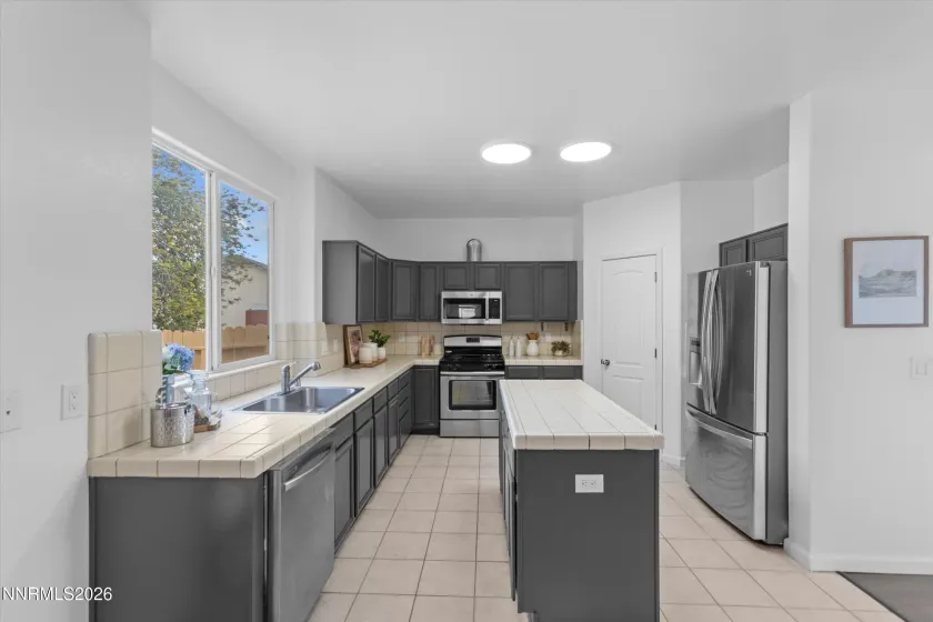 3101 Platte River, Reno, Nevada 89503, 5 Bedrooms Bedrooms, ,3 BathroomsBathrooms,Residential,Residential,Platte River,260005255