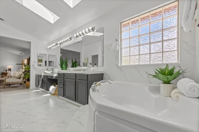 3101 Platte River, Reno, Nevada 89503, 5 Bedrooms Bedrooms, ,3 BathroomsBathrooms,Residential,Residential,Platte River,260005255