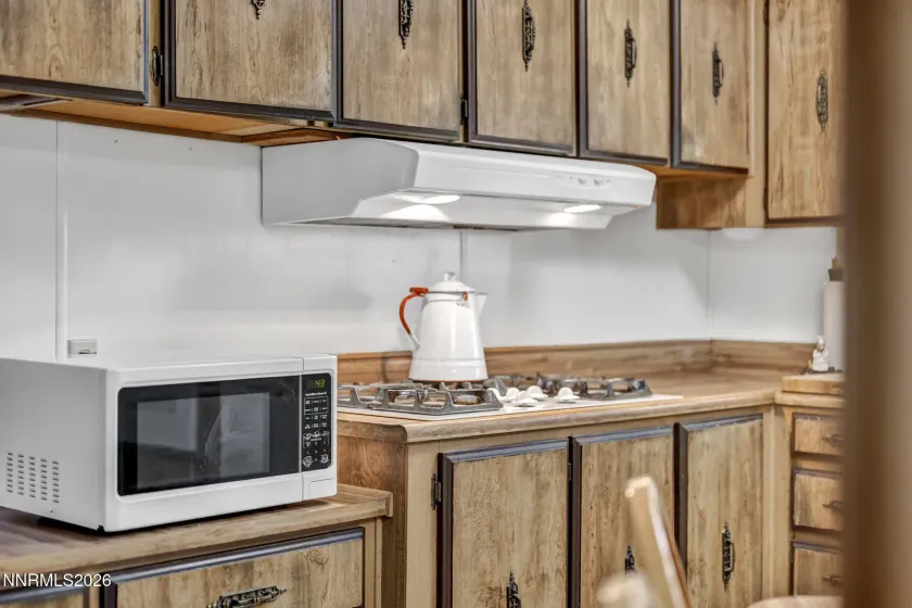 917 Loyola, Carson City, Nevada 89705, 3 Bedrooms Bedrooms, ,2 BathroomsBathrooms,Residential,Residential,Loyola,260005256