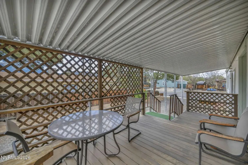 917 Loyola, Carson City, Nevada 89705, 3 Bedrooms Bedrooms, ,2 BathroomsBathrooms,Residential,Residential,Loyola,260005256