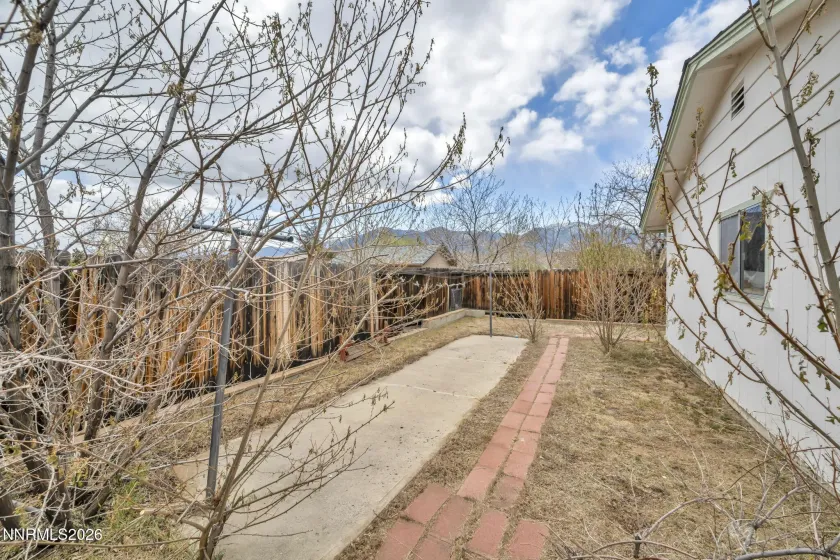 917 Loyola, Carson City, Nevada 89705, 3 Bedrooms Bedrooms, ,2 BathroomsBathrooms,Residential,Residential,Loyola,260005256