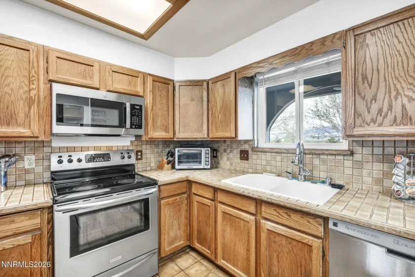 4155 Eastlake, Washoe Valley, Nevada 89704, 4 Bedrooms Bedrooms, ,2 BathroomsBathrooms,Residential,Residential,Eastlake,260005258