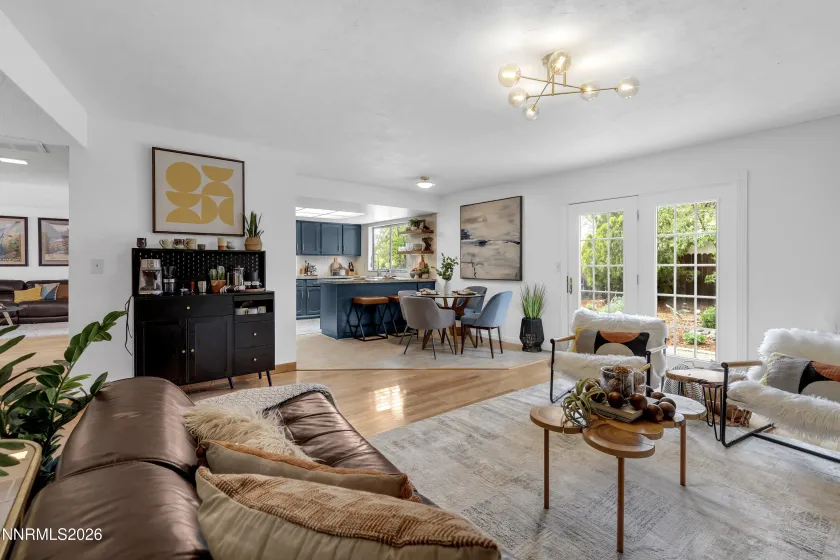 2425 Desert Flower, Sparks, Nevada 89434, 4 Bedrooms Bedrooms, ,3 BathroomsBathrooms,Residential,Residential,Desert Flower,260005261