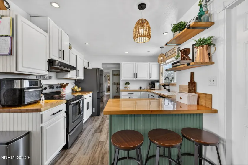 1540 Riverview, Gardnerville, Nevada 89460, 3 Bedrooms Bedrooms, ,2 BathroomsBathrooms,Residential,Residential,Riverview,260005262