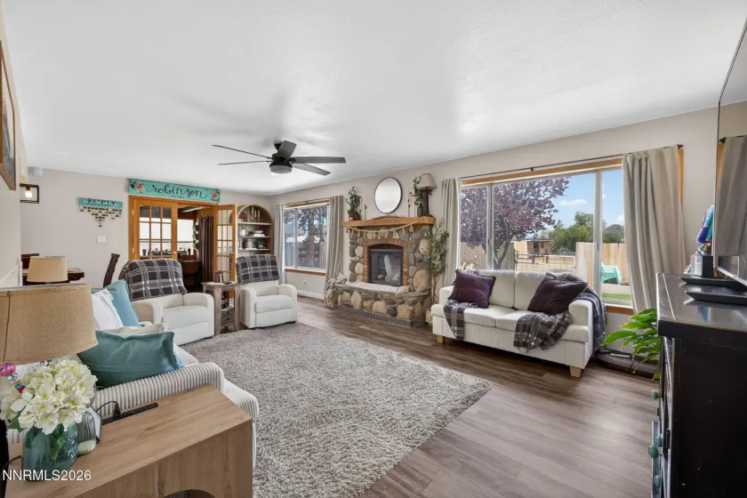 1540 Riverview, Gardnerville, Nevada 89460, 3 Bedrooms Bedrooms, ,2 BathroomsBathrooms,Residential,Residential,Riverview,260005262