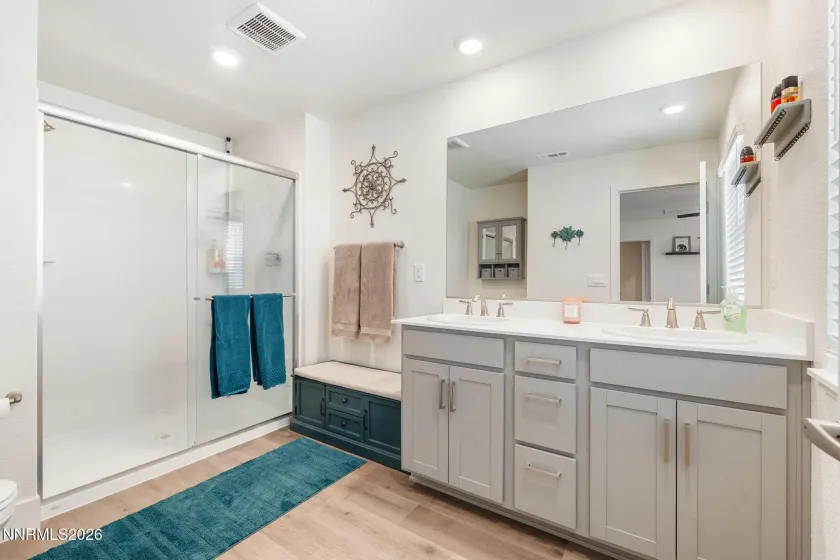 7999 Majorite, Sparks, Nevada 89436, 3 Bedrooms Bedrooms, ,3 BathroomsBathrooms,Residential,Residential,Majorite,260005263