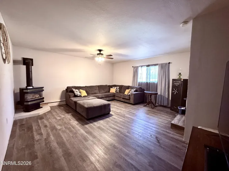 105 Oregon, Yerington, Nevada 89447, 3 Bedrooms Bedrooms, ,2 BathroomsBathrooms,Residential,Residential,Oregon,260005265