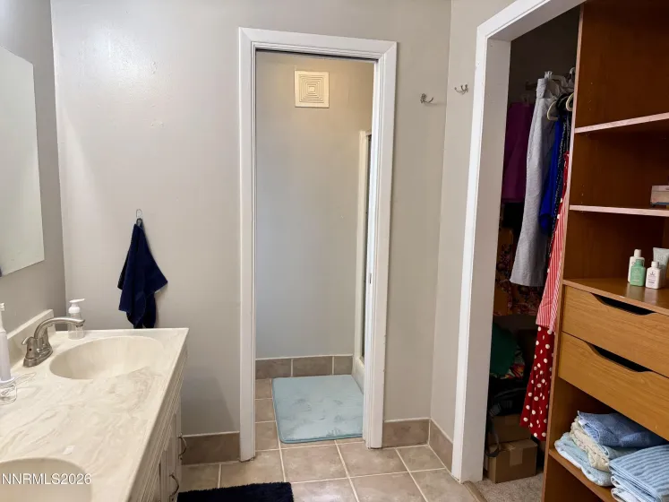 105 Oregon, Yerington, Nevada 89447, 3 Bedrooms Bedrooms, ,2 BathroomsBathrooms,Residential,Residential,Oregon,260005265