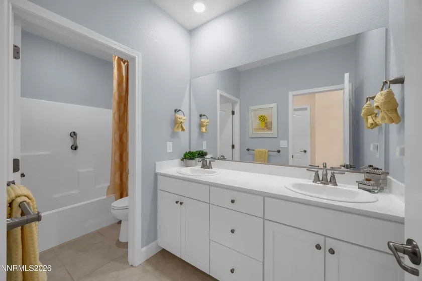 6224 Red Stable, Sparks, Nevada 89436, 4 Bedrooms Bedrooms, ,3 BathroomsBathrooms,Residential,Residential,Red Stable,260005264