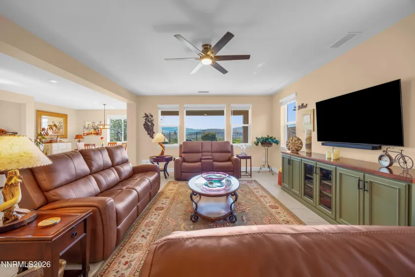 6224 Red Stable, Sparks, Nevada 89436, 4 Bedrooms Bedrooms, ,3 BathroomsBathrooms,Residential,Residential,Red Stable,260005264