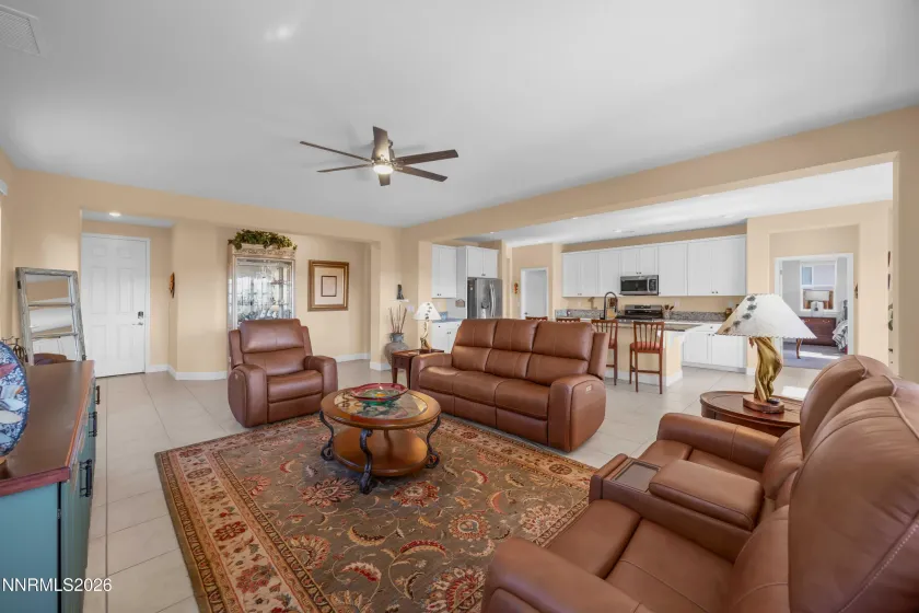 6224 Red Stable, Sparks, Nevada 89436, 4 Bedrooms Bedrooms, ,3 BathroomsBathrooms,Residential,Residential,Red Stable,260005264