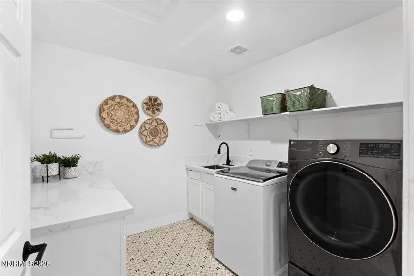 2400 Pileus, Spanish Springs, Nevada 89441, 5 Bedrooms Bedrooms, ,3 BathroomsBathrooms,Residential,Residential,Pileus,260005266