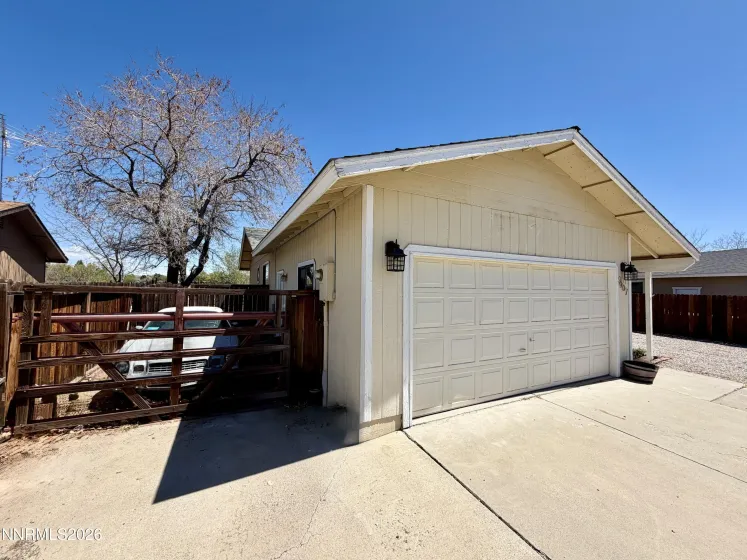 907 Amador, Carson City, Nevada 89705, 3 Bedrooms Bedrooms, ,2 BathroomsBathrooms,Residential,Residential,Amador,260005267