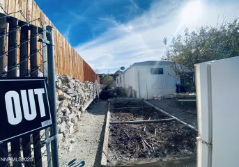 210 South, Tonopah, Nevada 89049, 1 Bedroom Bedrooms, ,1 BathroomBathrooms,Residential,Residential,South,0,250058637 210 South, Tonopah, Nevada 89049, 1 Bedroom Bedrooms, ,1 BathroomBathrooms,Residential,Residential,South,0,250058637