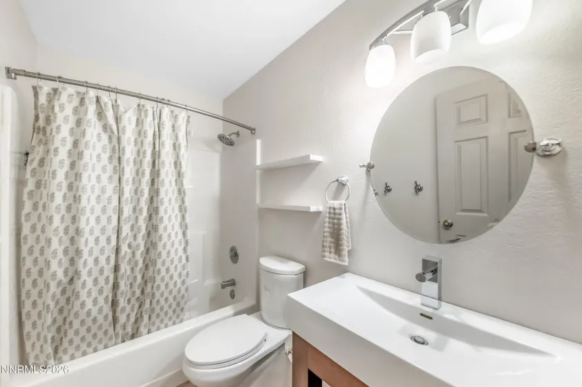 1065 Deena, Fallon, Nevada 89406, 3 Bedrooms Bedrooms, ,2 BathroomsBathrooms,Residential,Residential,Deena,260005275