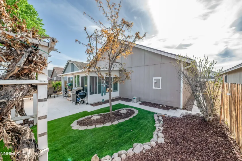 1065 Deena, Fallon, Nevada 89406, 3 Bedrooms Bedrooms, ,2 BathroomsBathrooms,Residential,Residential,Deena,260005275