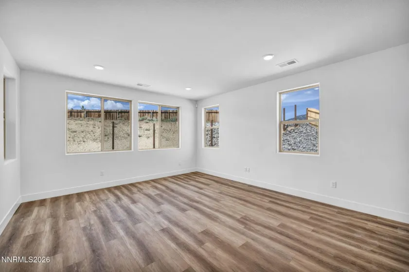118 Radiant, Carson City, Nevada 89705, 3 Bedrooms Bedrooms, ,2 BathroomsBathrooms,Residential,Residential,Radiant,260005280