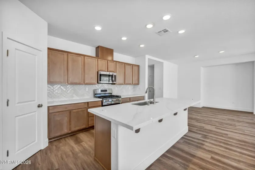 118 Radiant, Carson City, Nevada 89705, 3 Bedrooms Bedrooms, ,2 BathroomsBathrooms,Residential,Residential,Radiant,260005280